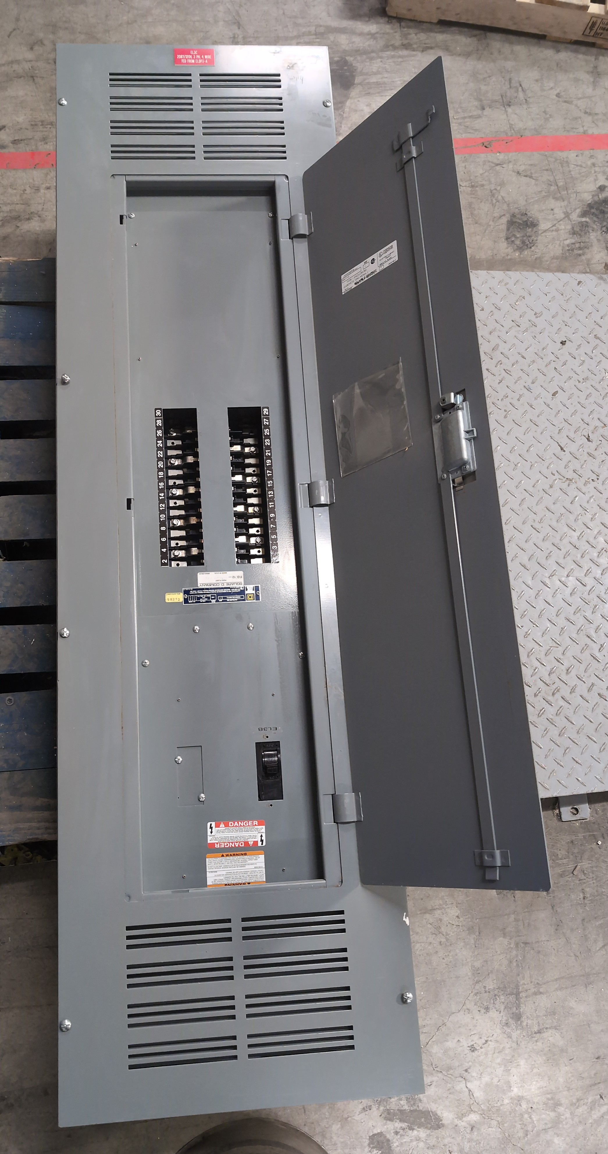 Square D NQOD430L400TFL Panel | Brilliant Electrical Supply